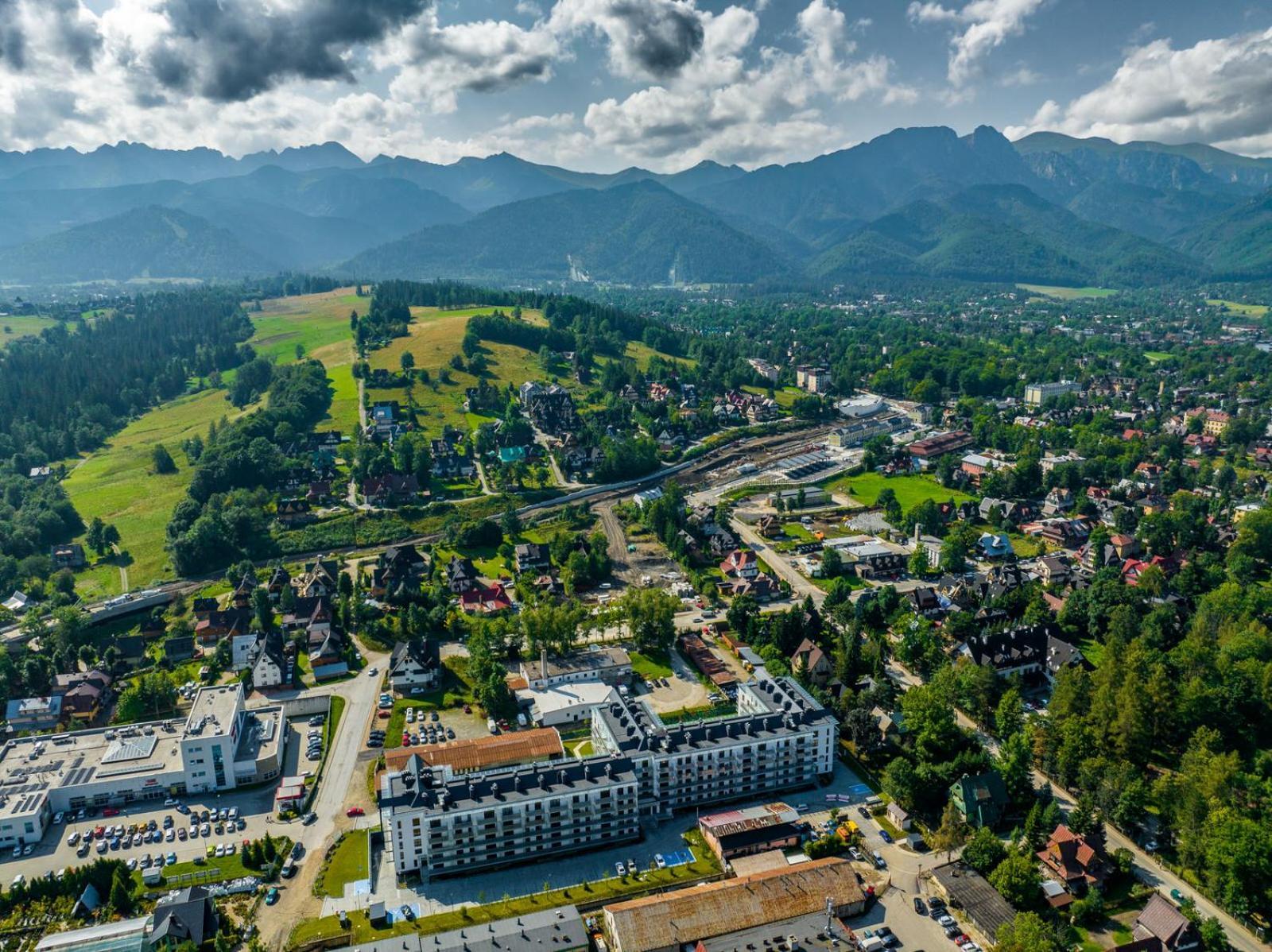 Mountain Shine - Apartment, And Parking
